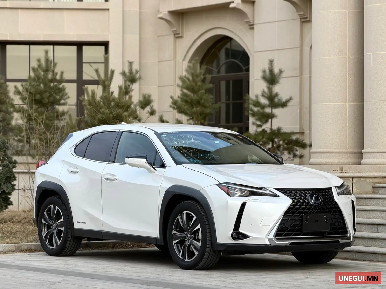 Lexus UX, 2020/2026